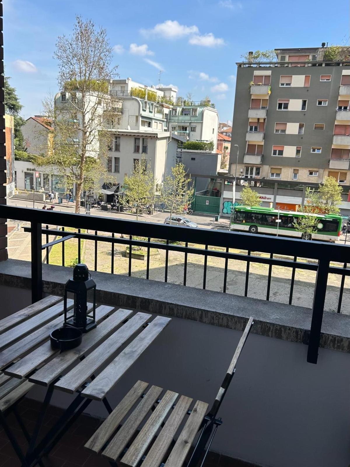 Modern Apartments Mm3 Afforifn Only 15 Min From Duomo มิลาน ภายนอก รูปภาพ